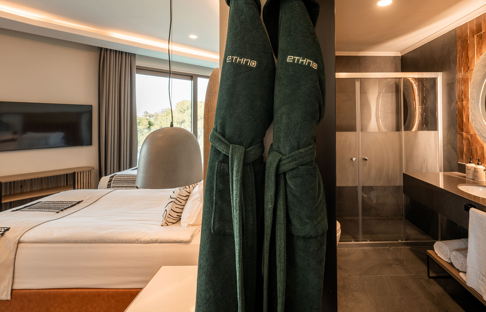 Ethno Hotels Konaklama Odalar Suitler Corner Suite Swim Up Alt Banner Slider 11