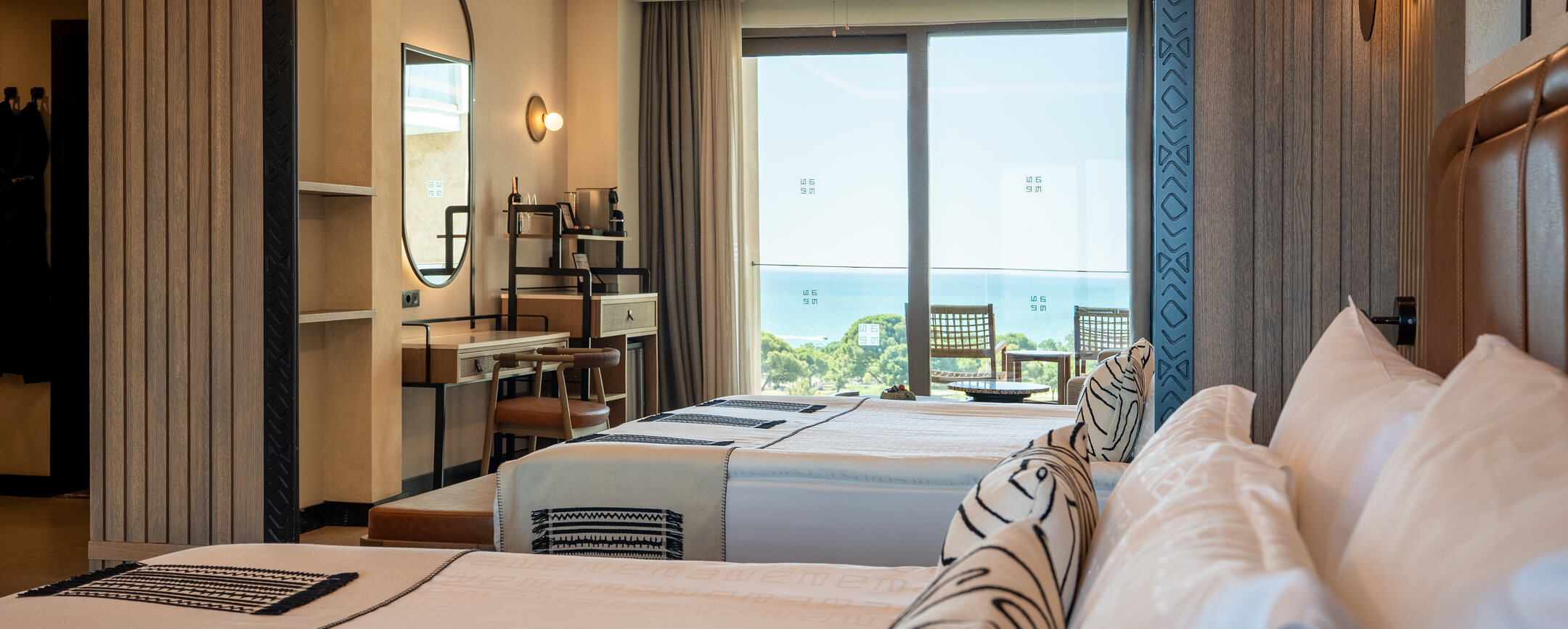 Ethno Hotels Konaklama Odalar Suitler Deluxe Room Ust Banner 7