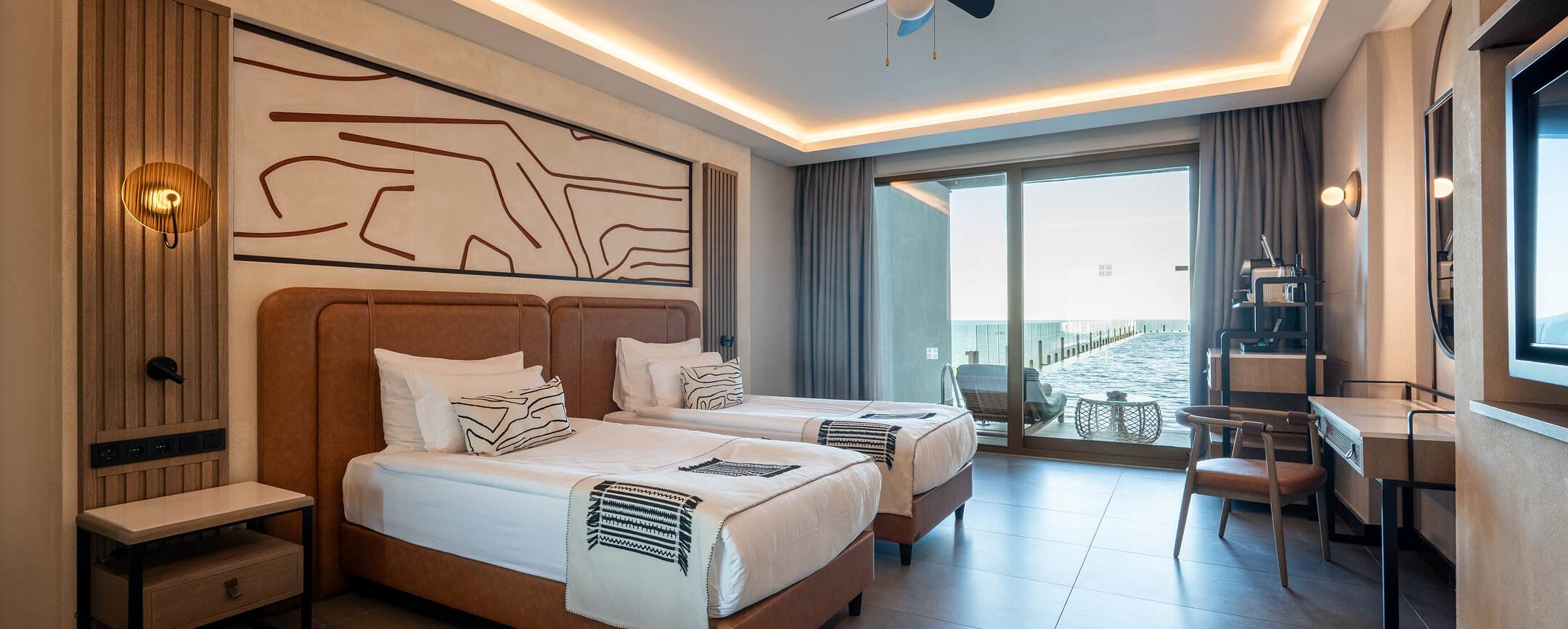 Ethno Hotels Konaklama Odalar Suitler Family Swim Up Suite Ust Banner 9