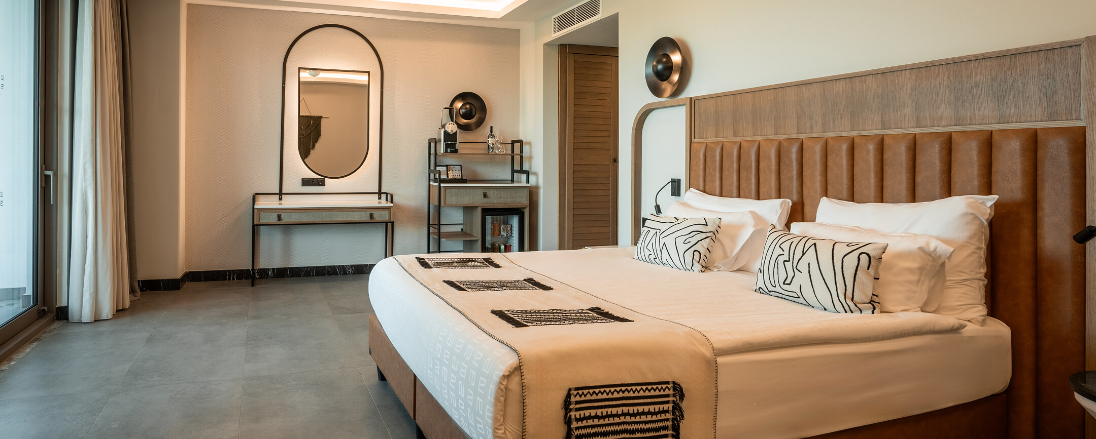 Ethno Hotels Konaklama Odalar Suitler Corner Suite Swim Up Ust Banner