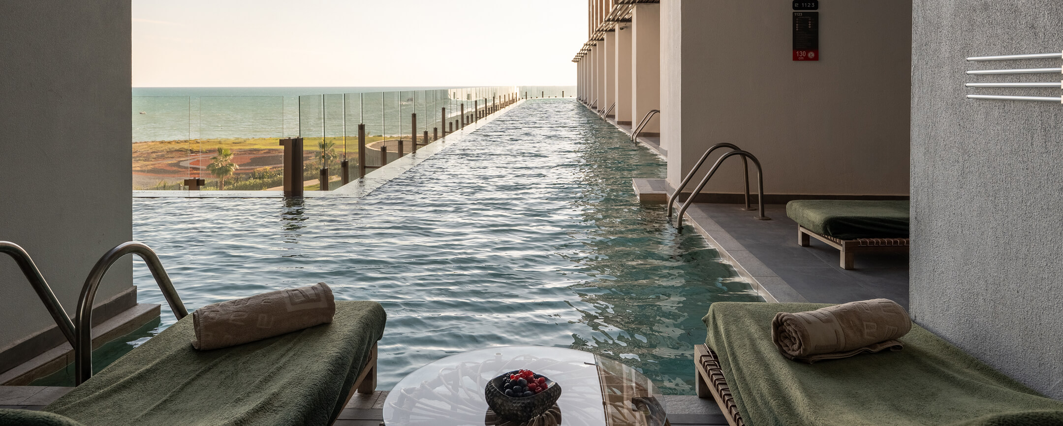 Ethno Hotels Konaklama Odalar Suitler Family Swim Up Suite Ust Banner 17