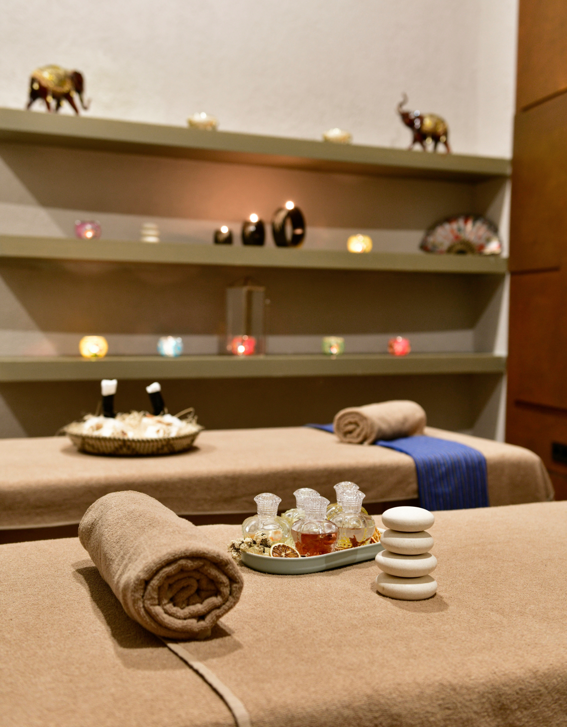 Ethno Galery Massage Room Card (1)