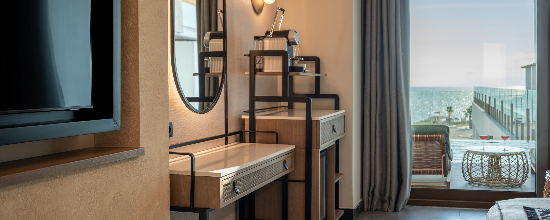 Ethno Hotels Konaklama Odalar Suitler Family Swim Up Suite Ust Banner 4